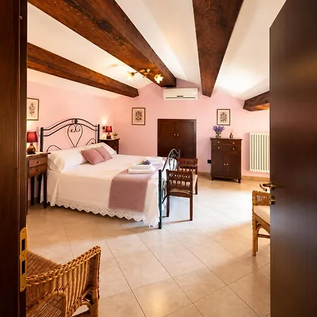 Bed & Breakfast Beb Il Granaio Civita